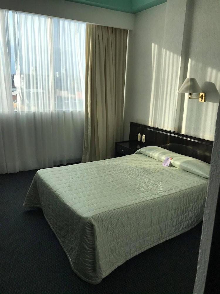 Hotel Real Rex León Exteriör bild