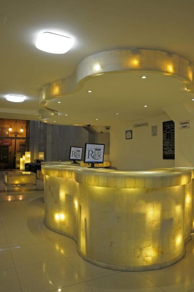Hotel Real Rex León Exteriör bild